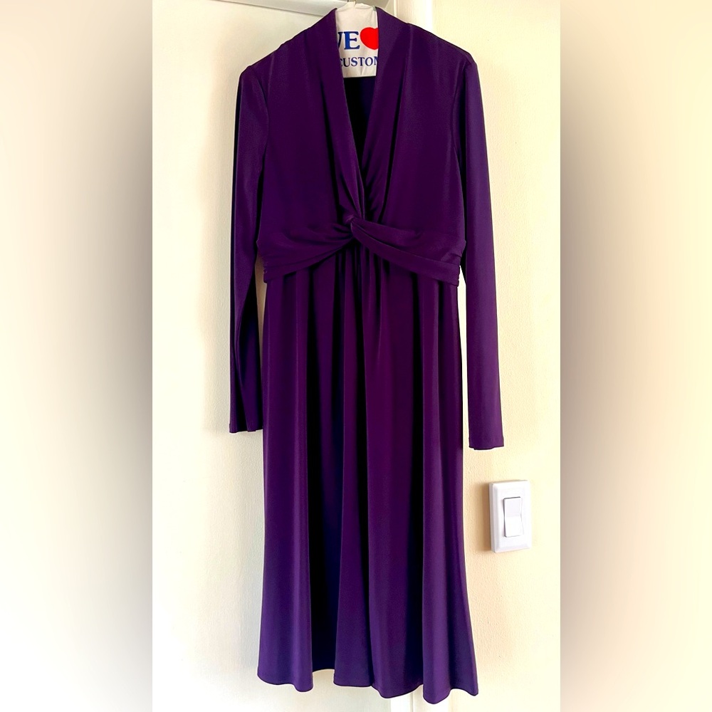 Dress, knee high, Jones of New York, size 10, auvergine.